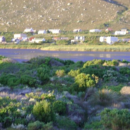 Vlei Studio Apartment Bettys Bay Exterior photo